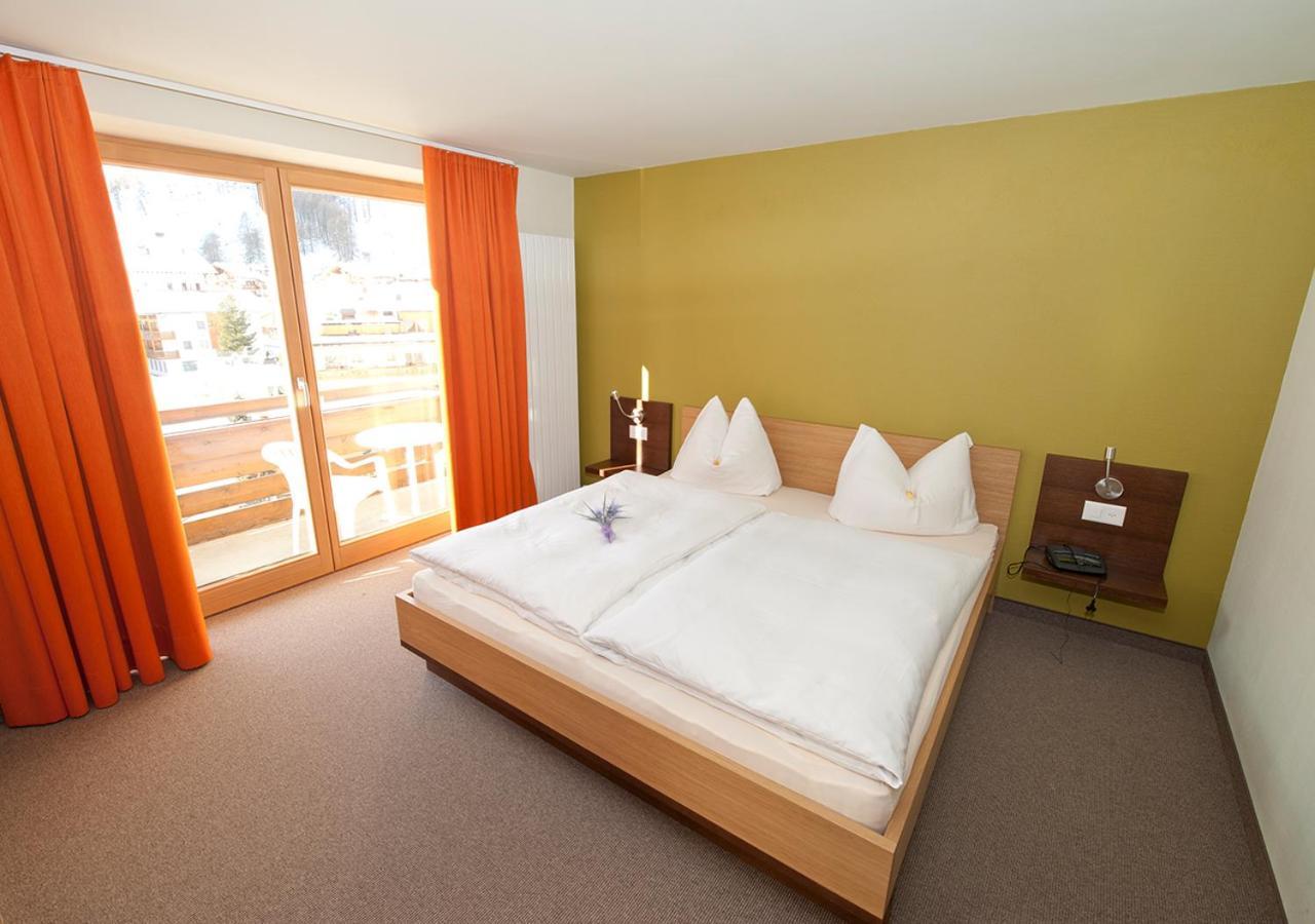 Hotel Garni Bergsonne ซัมเนาน์ ภายนอก รูปภาพ