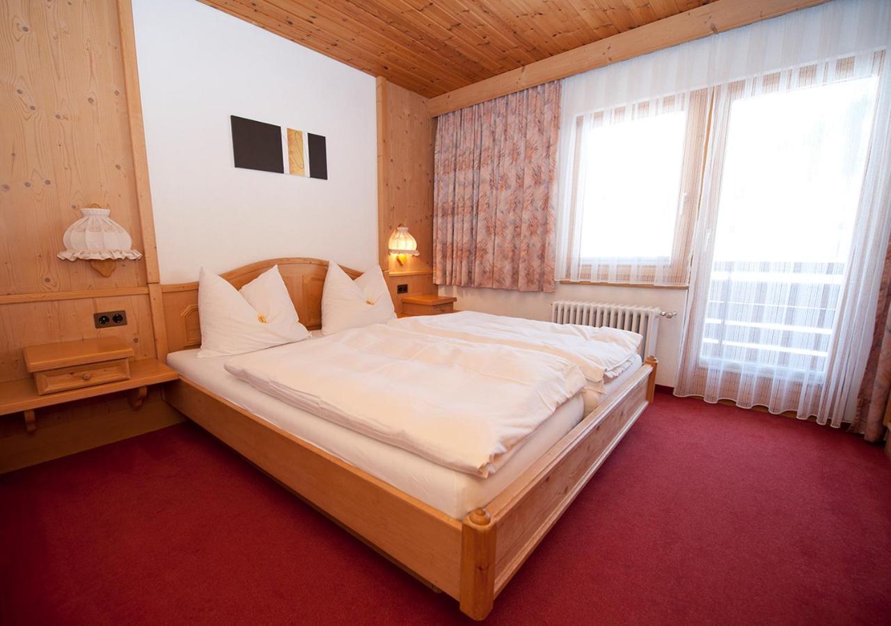 Hotel Garni Bergsonne ซัมเนาน์ ภายนอก รูปภาพ