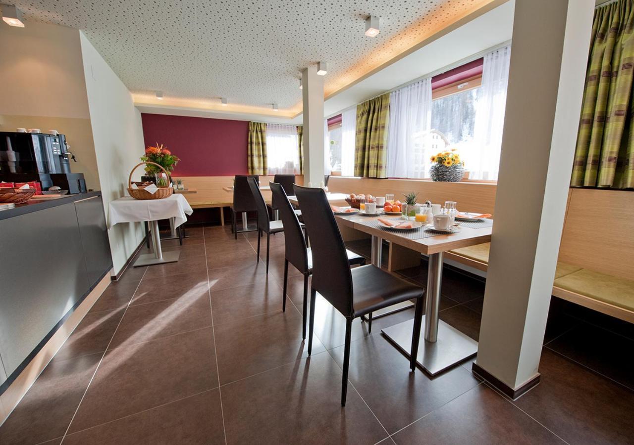 Hotel Garni Bergsonne ซัมเนาน์ ภายนอก รูปภาพ