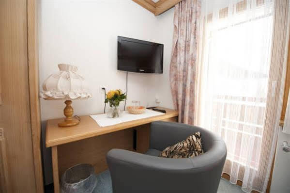 Hotel Garni Bergsonne ซัมเนาน์ ภายนอก รูปภาพ